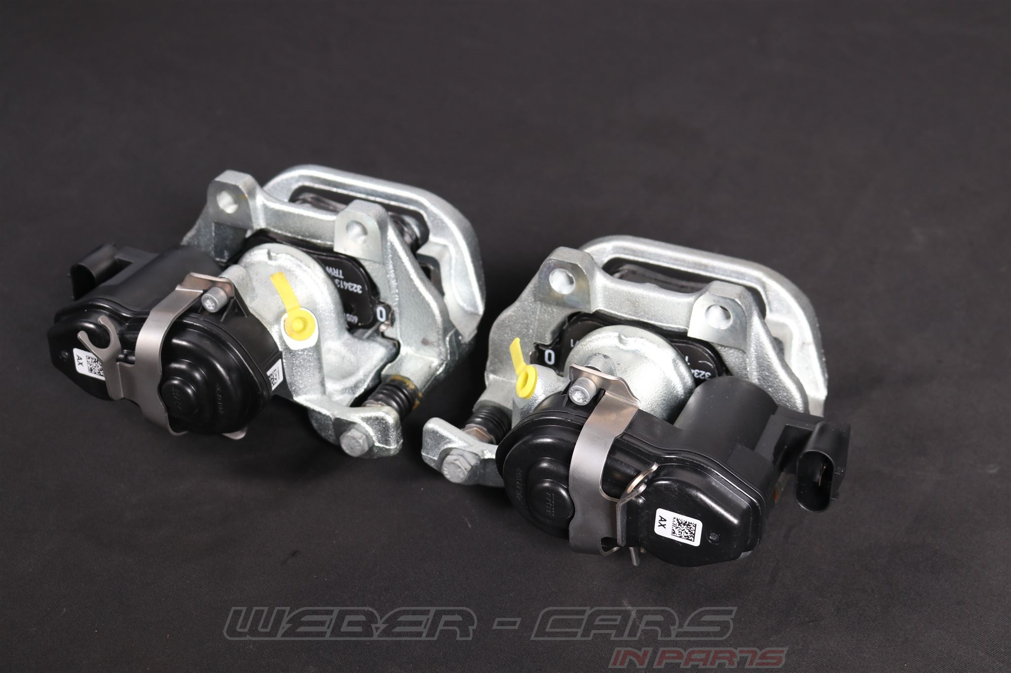 6786057 6786058 Brake Caliper Pads Rear L+R 6794618 Singing Emf New BMW